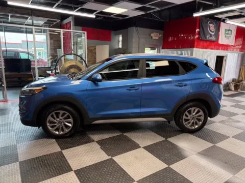More photos of 2018 Hyundai Tucson SEL AWD 4dr SUV at Victory Motors Royal Oak, MI