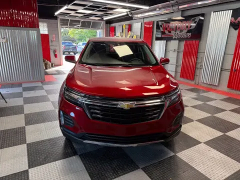 Photos of 2024 Chevrolet Equinox LT 4x4 4dr SUV w/1LT for sale in Royal Oak, MI at Victory Motors Royal Oak