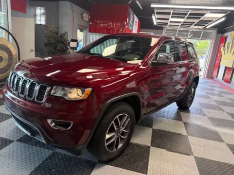 Another view of 2019 Jeep Grand Cherokee Limited 4x4 4dr SUV for sale in Royal Oak, MI at Victory Motors Royal Oak