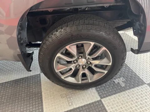 More photos of 2022 Chevrolet Silverado 1500 Limited LT 4x4 4dr Crew Cab 5.8 ft. SB w/2FL at Victory Motors Royal Oak, MI