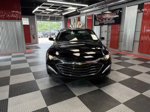 More photos of 2025 Chevrolet Malibu LT 4dr Sedan w/1LT at Victory Motors Royal Oak, MI