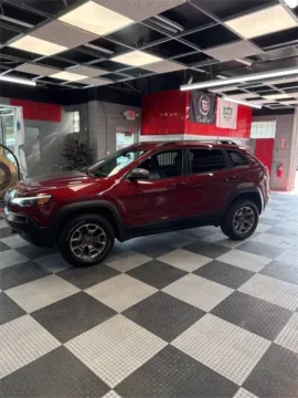 More photos of 2020 Jeep Cherokee Trailhawk 4x4 4dr SUV at Victory Motors Royal Oak, MI
