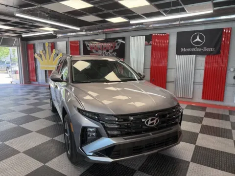 Photos of 2025 Hyundai Tucson SEL AWD 4dr SUV for sale in Royal Oak, MI at Victory Motors Royal Oak
