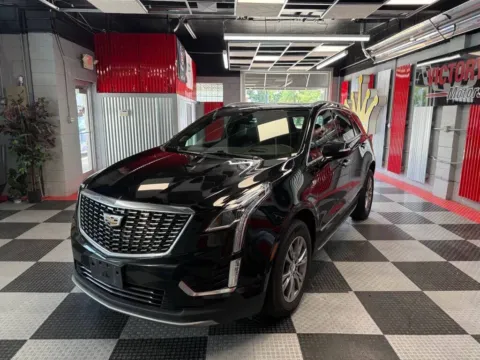 More photos of 2021 Cadillac XT5 Premium Luxury 4x4 4dr SUV at Victory Motors Royal Oak, MI