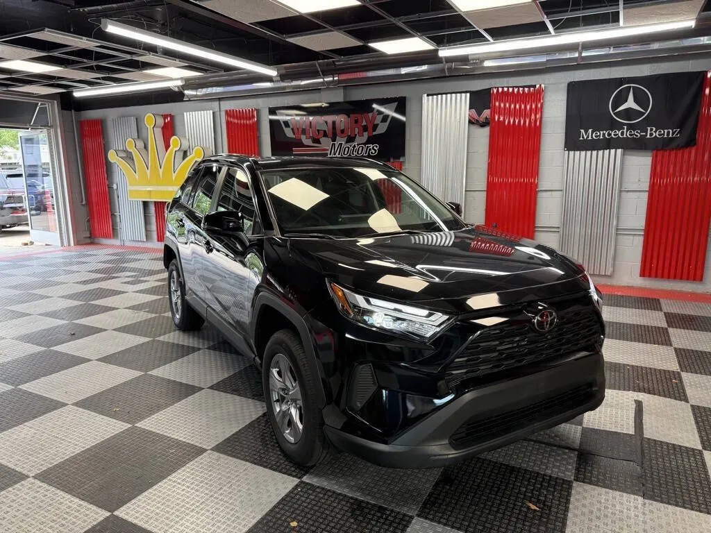 Black 2025 Toyota RAV4 XLE 4dr SUV for sale in Royal Oak, MI