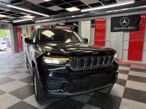 Another view of 2023 Jeep Grand Cherokee Laredo 4x4 4dr SUV for sale in Royal Oak, MI at Victory Motors Royal Oak