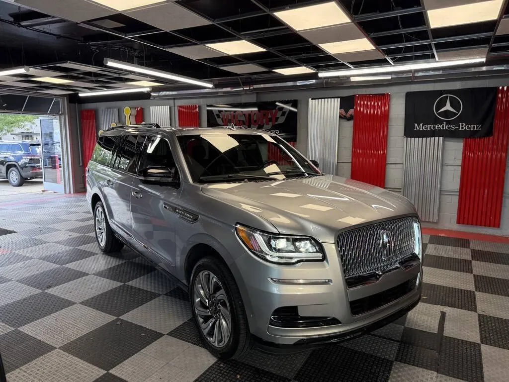 2023 Lincoln Navigator L Reserve 4x4 4dr SUV for sale in Royal Oak, MI