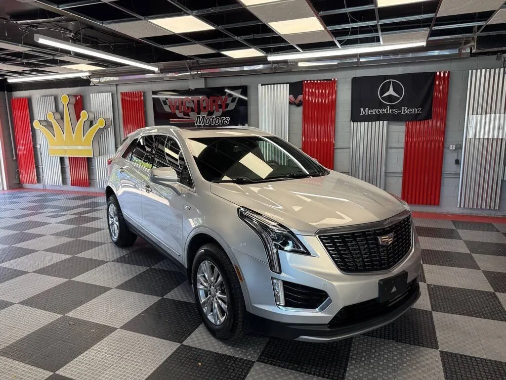 Silver 2020 Cadillac XT5 Premium Luxury 4x4 4dr SUV for sale in Royal Oak, MI