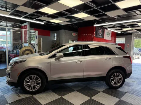 More photos of 2020 Cadillac XT5 Premium Luxury 4x4 4dr SUV at Victory Motors Royal Oak, MI