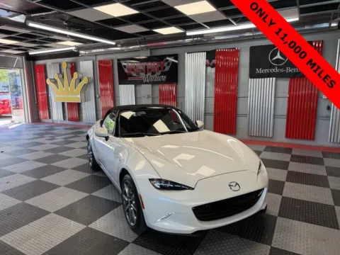 White 2022 Mazda MX-5 Miata Grand Touring 2dr Convertible 6M for sale in Royal Oak, MI