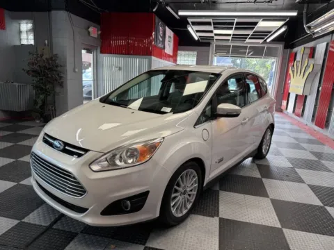 More photos of 2016 Ford C-MAX Energi SEL 4dr Wagon at Victory Motors Royal Oak, MI