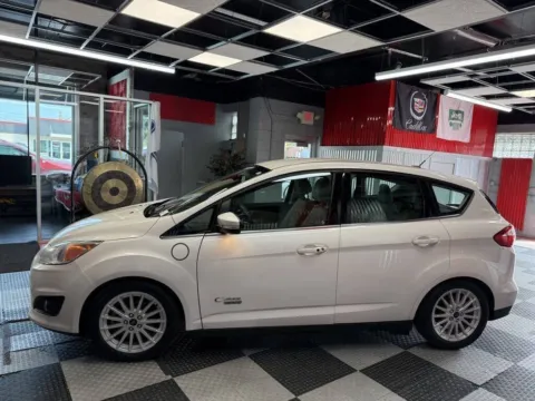 More photos of 2016 Ford C-MAX Energi SEL 4dr Wagon at Victory Motors Royal Oak, MI