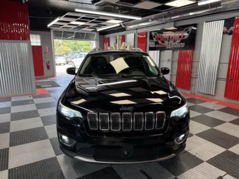 Another view of 2021 Jeep Cherokee Limited 4x4 4dr SUV for sale in Royal Oak, MI at Victory Motors Royal Oak