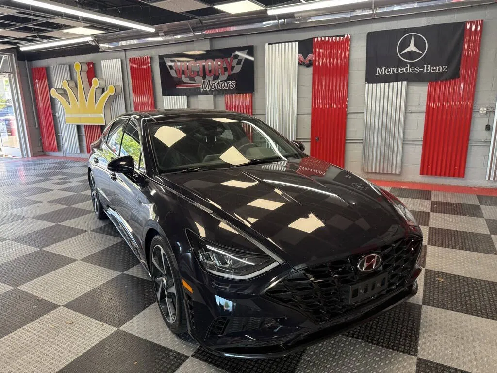 Blue 2023 Hyundai Sonata SEL Plus 4dr Sedan for sale in Royal Oak, MI