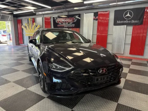 Photos of 2023 Hyundai Sonata SEL Plus 4dr Sedan for sale in Royal Oak, MI at Victory Motors Royal Oak
