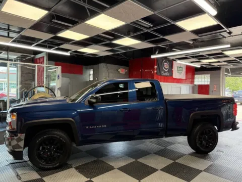 More photos of 2018 Chevrolet Silverado 1500 LT 4x4 4dr Double Cab 6.5 ft. SB at Victory Motors Royal Oak, MI