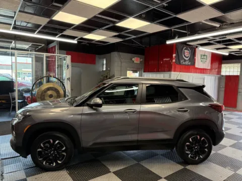 More photos of 2022 Chevrolet TrailBlazer LT 4x4 4dr SUV at Victory Motors Royal Oak, MI
