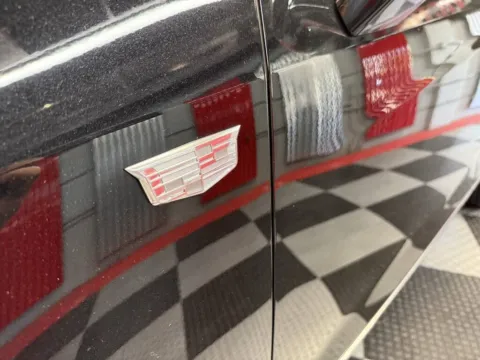 More photos of 2017 Cadillac XT5 Luxury 4dr SUV at Victory Motors Royal Oak, MI