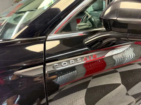 More photos of 2021 Lincoln Corsair Reserve AWD 4dr SUV at Victory Motors Royal Oak, MI