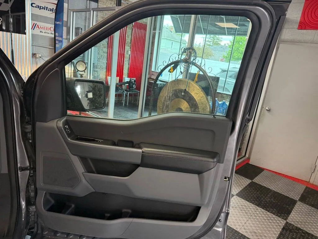 2023 Ford F-150 XLT - Photo 37