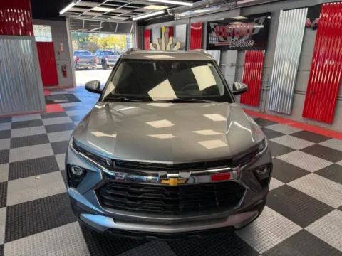 Photos of 2025 Chevrolet TrailBlazer LT 4x4 4dr SUV for sale in Royal Oak, MI at Victory Motors Royal Oak