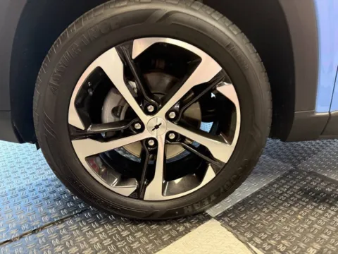 More photos of 2024 Chevrolet Trax RS 4dr Crossover w/1RS at Victory Motors Royal Oak, MI