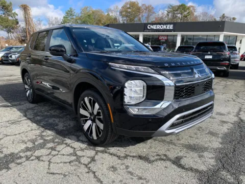 Used 2022 Mitsubishi Outlander Black Edition for sale in Canton