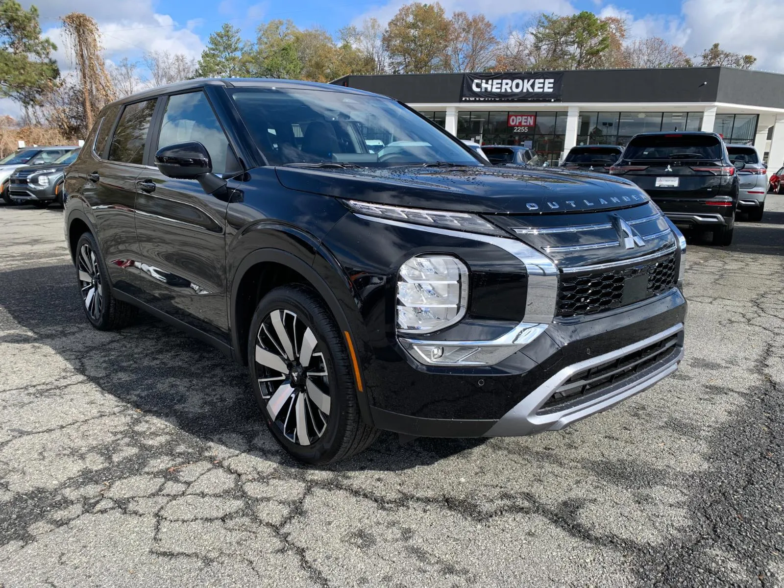 Black 2025 Mitsubishi Outlander SE for sale in Canton, GA
