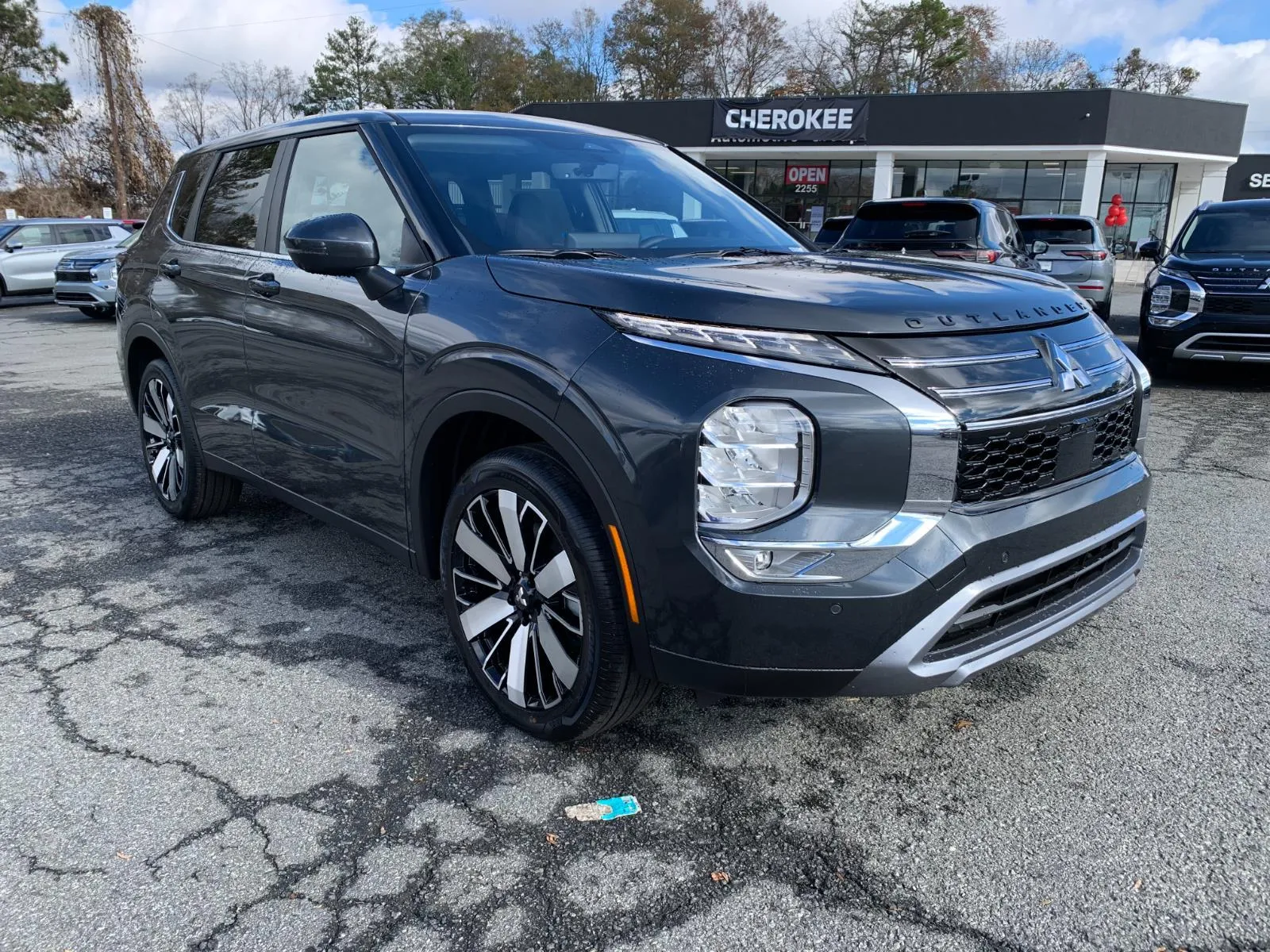 Gray 2025 Mitsubishi Outlander SE for sale in Canton, GA