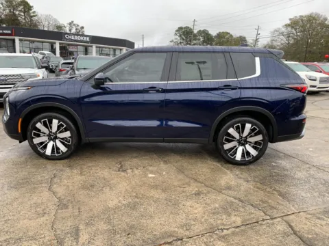 More photos of 2025 Mitsubishi Outlander SE at Cherokee Mitsubishi, GA