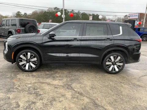 More photos of 2025 Mitsubishi Outlander SE at Cherokee Mitsubishi, GA