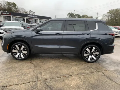 More photos of 2025 Mitsubishi Outlander SEL at Cherokee Mitsubishi, GA