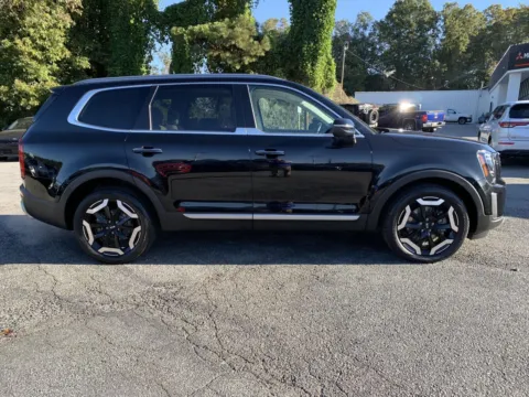 Photos of 2020 Kia Telluride S for sale in Canton, GA at Cherokee Mitsubishi