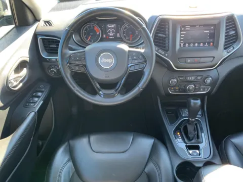 More photos of 2019 Jeep Cherokee Altitude at Cherokee Mitsubishi, GA