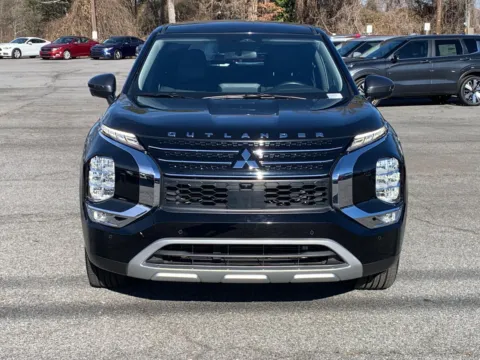 More photos of 2022 MITSUBISHI OUTLANDER at Cherokee Mitsubishi, GA