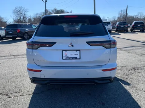 Another view of 2026 Mitsubishi Outlander ES for sale in Canton, GA at Cherokee Mitsubishi