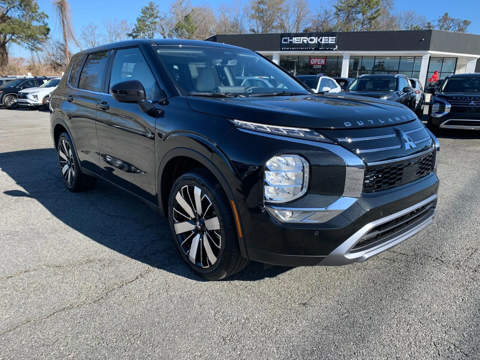 Black 2026 Mitsubishi Outlander SE for sale in Canton, GA