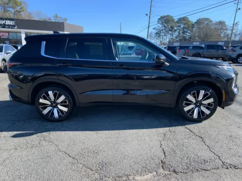 Photos of 2026 Mitsubishi Outlander SE for sale in Canton, GA at Cherokee Mitsubishi