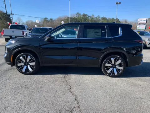 More photos of 2026 Mitsubishi Outlander SE at Cherokee Mitsubishi, GA