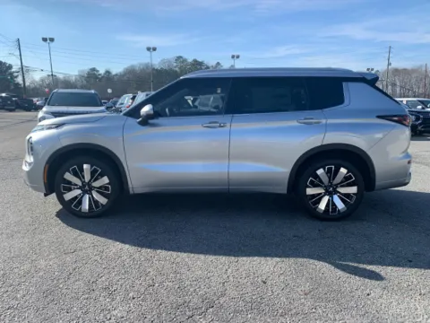 More photos of 2026 Mitsubishi Outlander SEL at Cherokee Mitsubishi, GA
