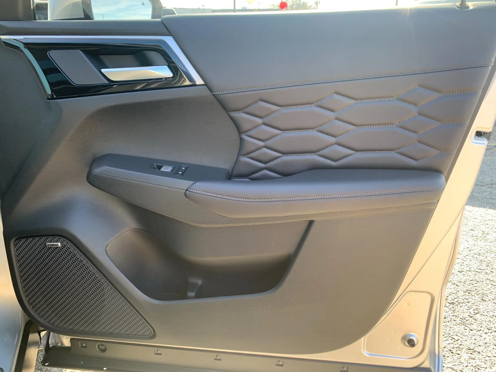 2026 Mitsubishi Outlander SEL - Photo 28