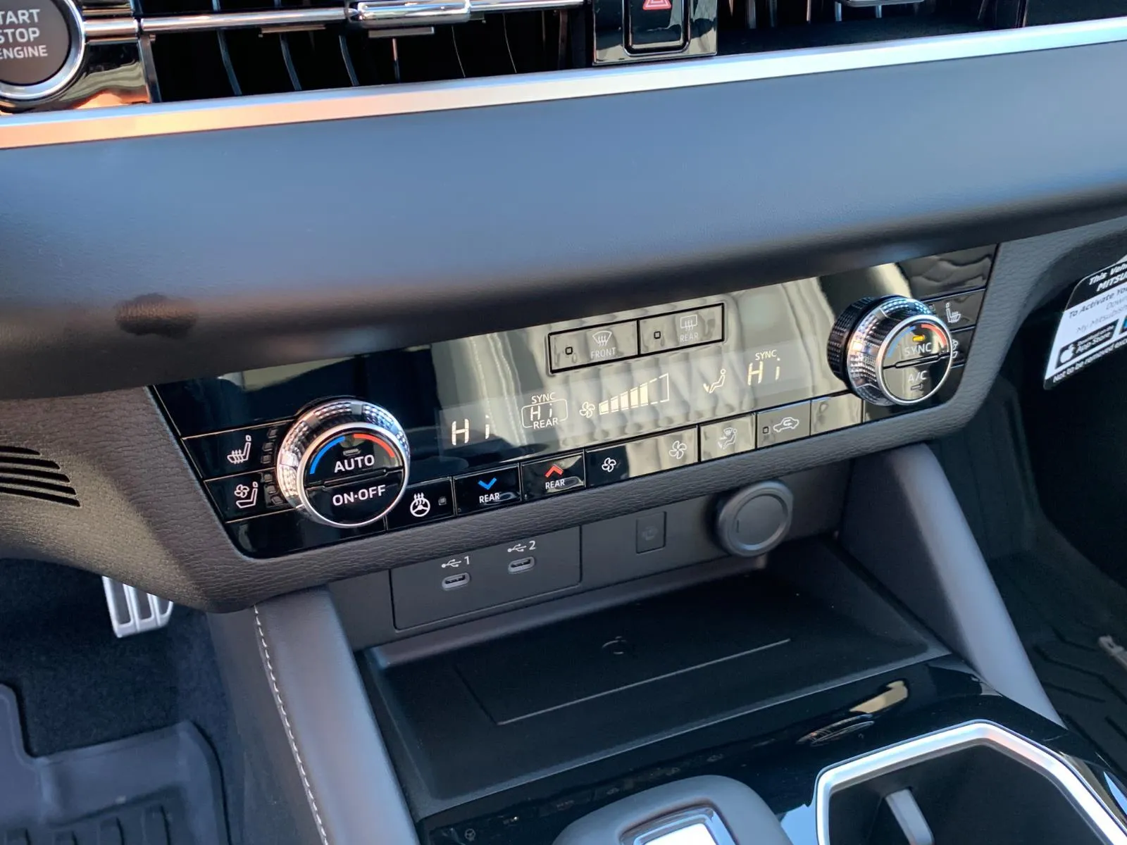 2026 Mitsubishi Outlander SEL - Photo 17