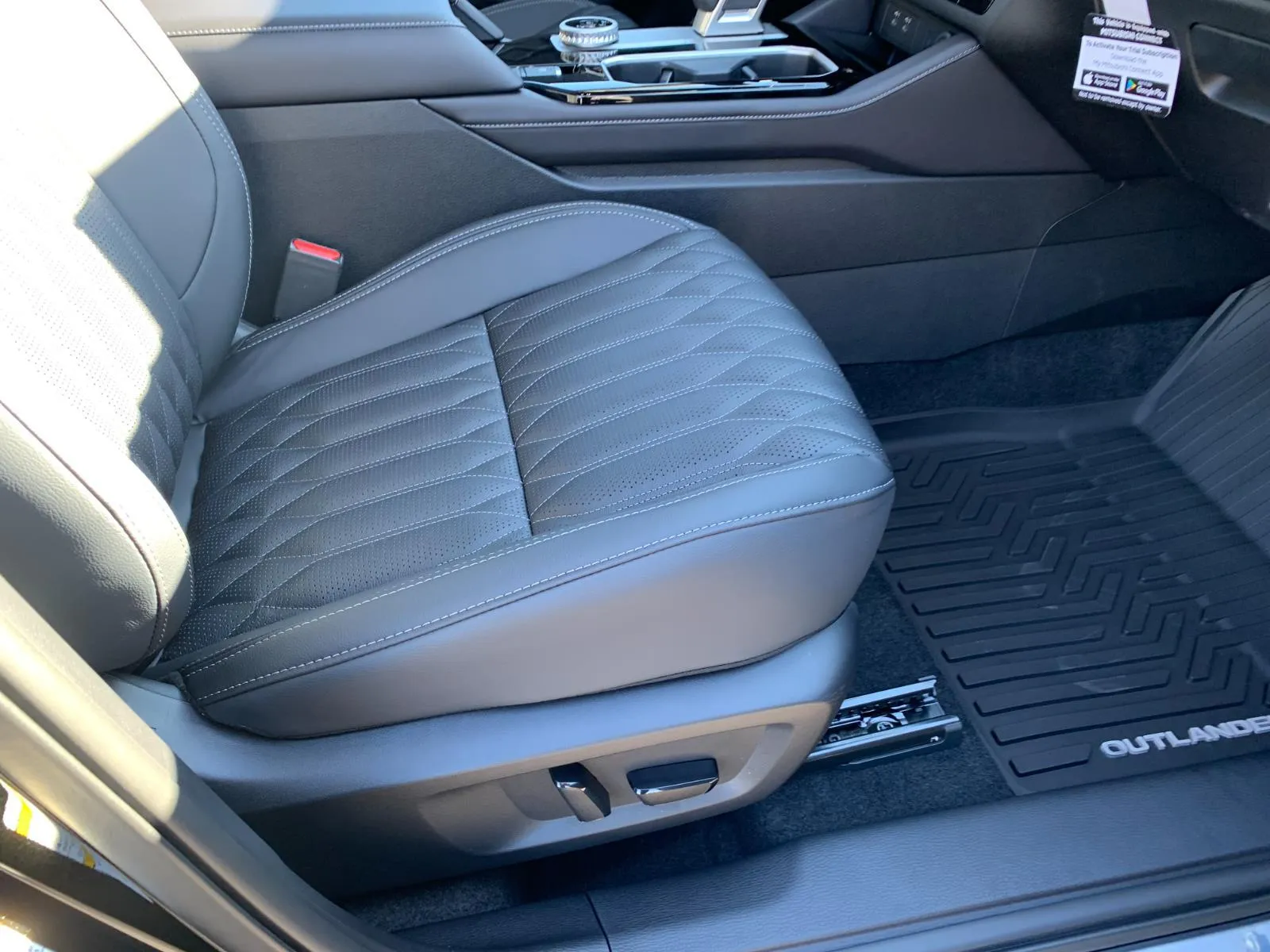 2026 Mitsubishi Outlander SEL - Photo 26