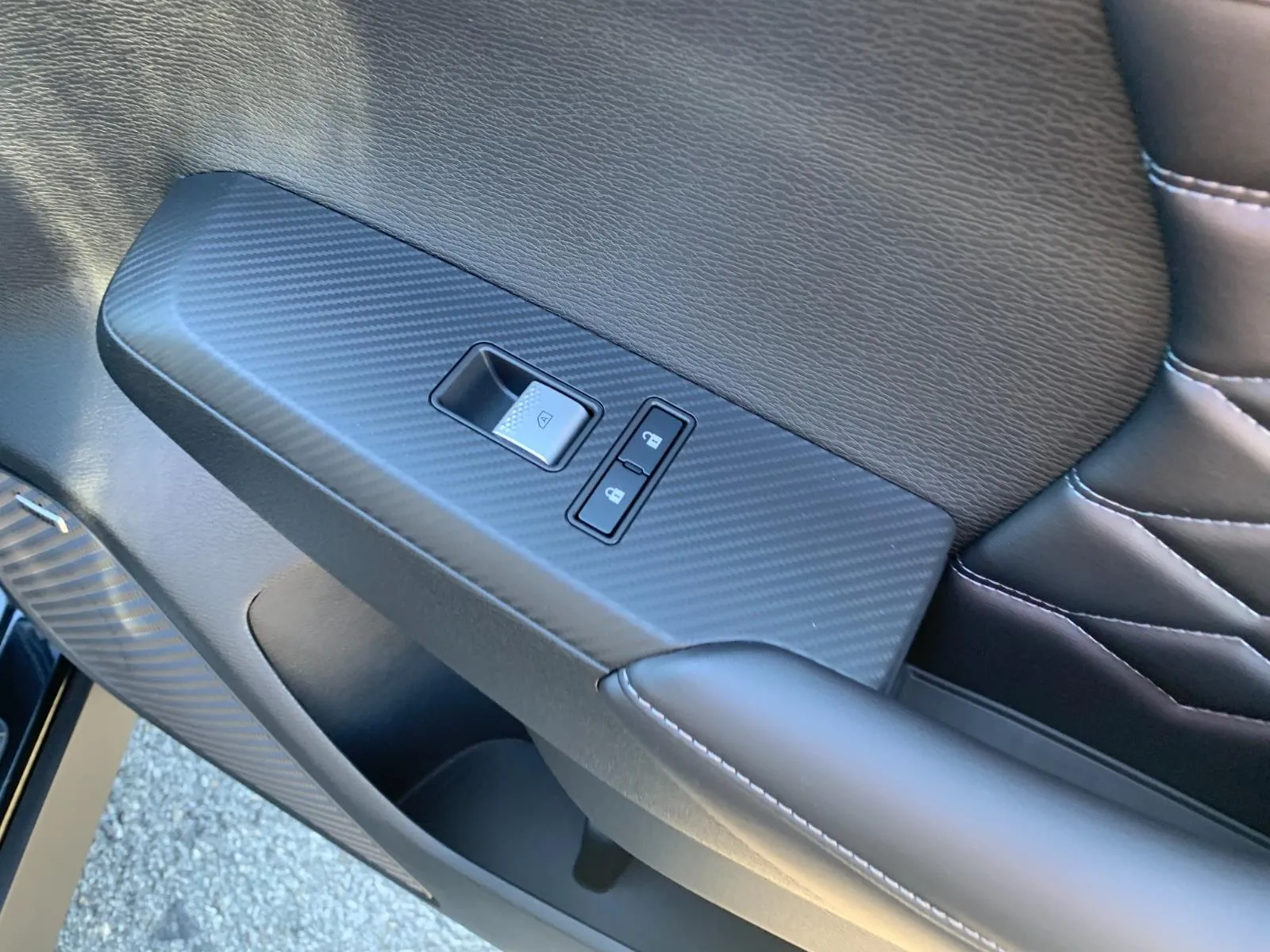 2026 Mitsubishi Outlander SEL - Photo 29