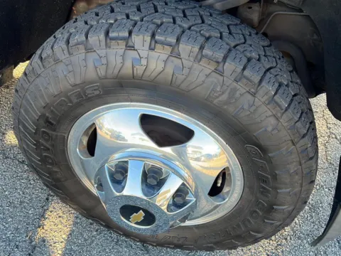 More photos of 2017 Chevrolet Silverado 3500HD High Country at Cherokee Mitsubishi, GA
