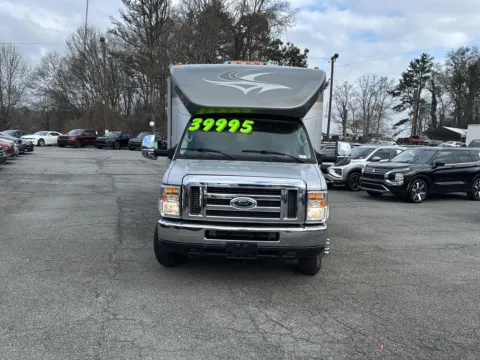 More photos of 2010 Ford Econoline Commercial Cutaway E-450 SD at Cherokee Mitsubishi, GA