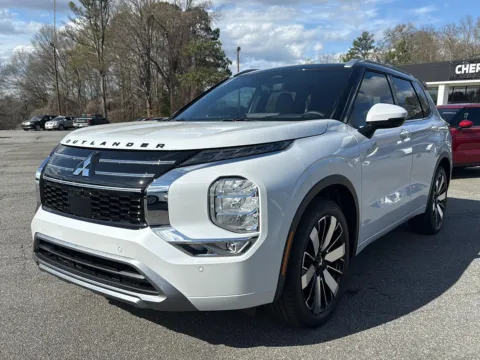 Another view of 2026 Mitsubishi Outlander SEL for sale in Canton, GA at Cherokee Mitsubishi