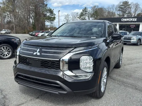 Another view of 2026 Mitsubishi Outlander ES for sale in Canton, GA at Cherokee Mitsubishi