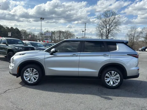 Photos of 2026 Mitsubishi Outlander ES for sale in Canton, GA at Cherokee Mitsubishi