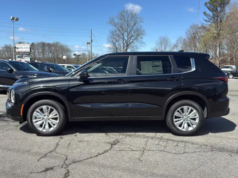 Photos of 2026 Mitsubishi Outlander ES for sale in Canton, GA at Cherokee Mitsubishi